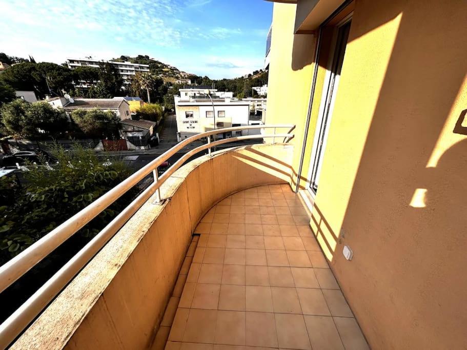 Superbe Studio Climatise Avec Terrasse Proche Mer Cagnes-sur-Mer Kültér fotó